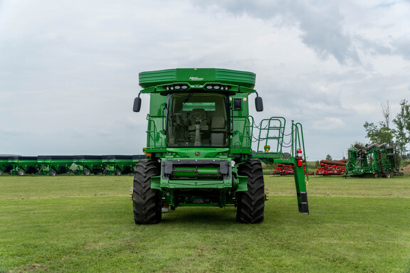 Used 2014 John Deere S670 Combines at Koenig Equipment in Anna, OH - Photo7