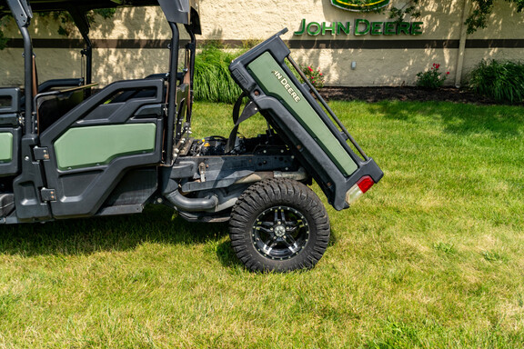 Used 2020 John Deere XUV 825M S4 ATVs & Gators at Koenig Equipment in Tipp City, OH - Photo20