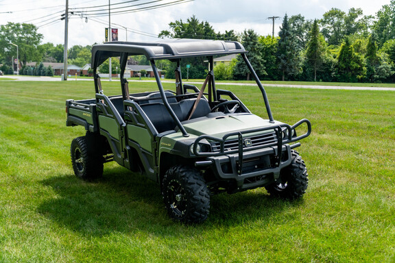 Used 2020 John Deere XUV 825M S4 ATVs & Gators at Koenig Equipment in Tipp City, OH - Photo6