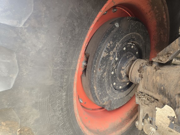 2021 Kubota M7-172 Premium - Photo12