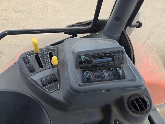 2021 Kubota M7-172 Premium - Photo17