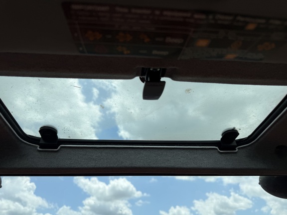 2021 Kubota M7-172 Premium - Photo41