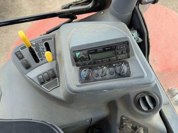 2021 Kubota M7-172 Premium - Photo42