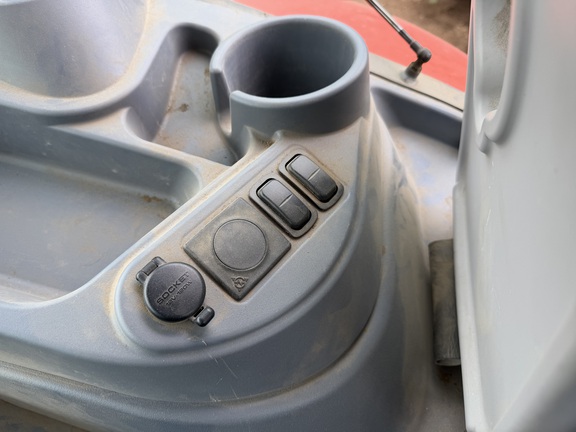 2021 Kubota M7-172 Premium - Photo46