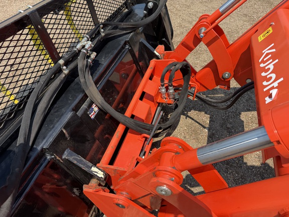 2021 Kubota M7-172 Premium - Photo23