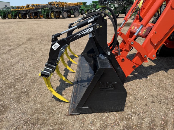 2021 Kubota M7-172 Premium - Photo24
