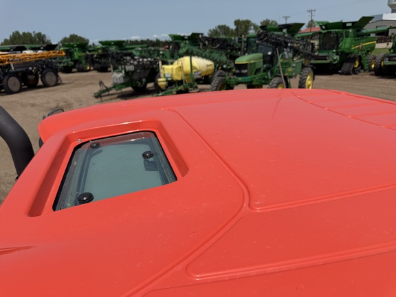 2021 Kubota M7-172 Premium - Photo42