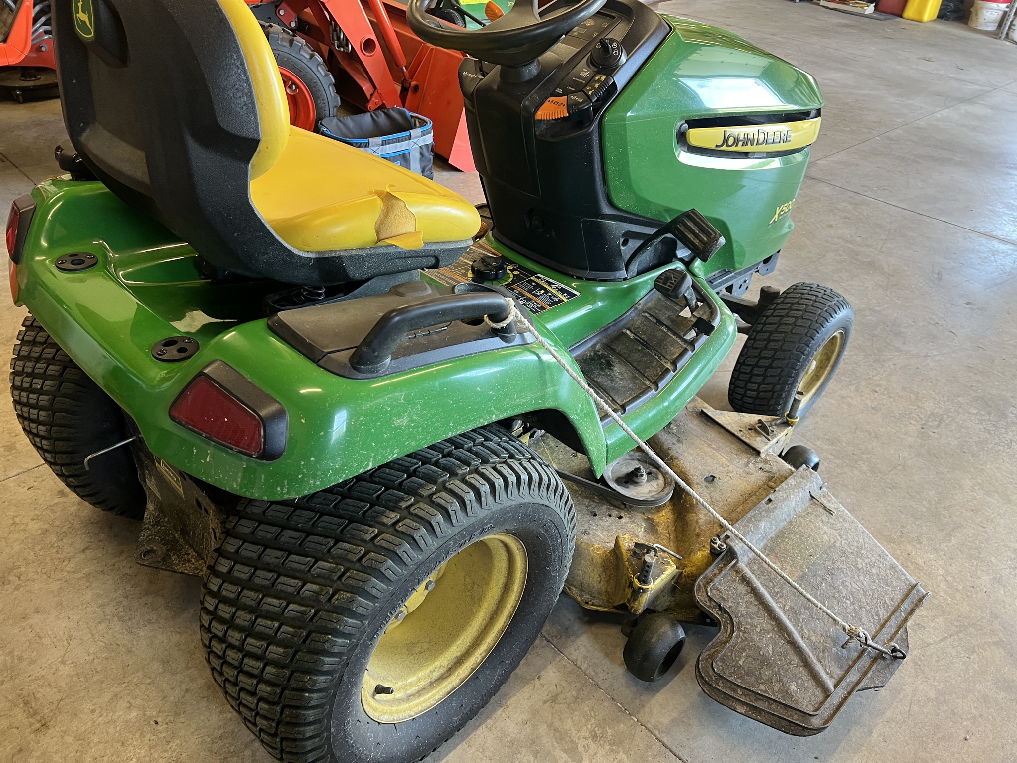 2011 John Deere X500 Image 7