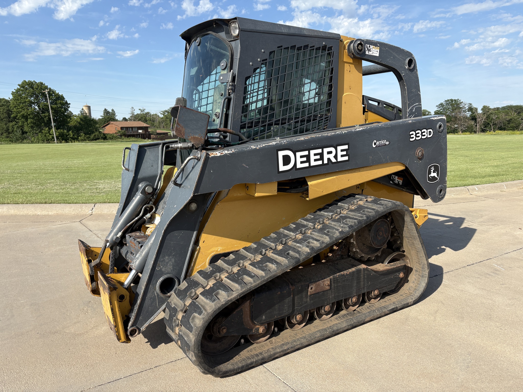 2010 John Deere 333D Image 1