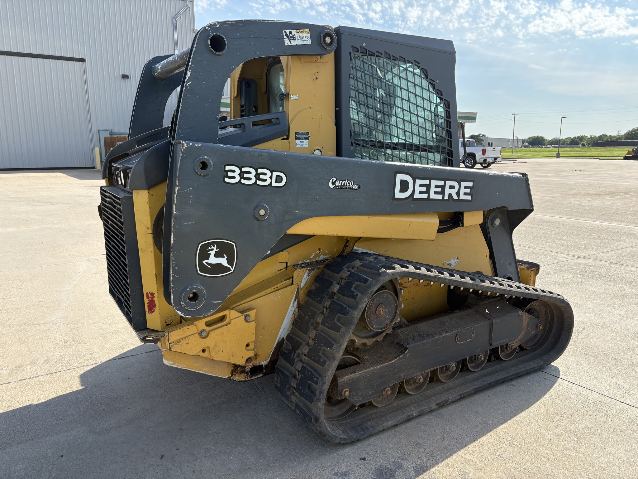 2010 John Deere 333D Image 3
