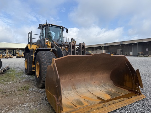 2021 John Deere 844L