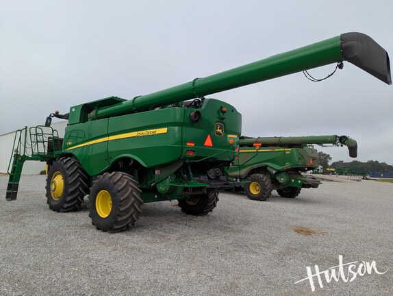 Photo of 2020 John Deere S780