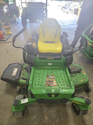 Photo of 2025 John Deere Z330R