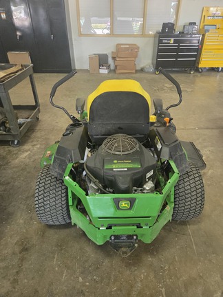 Photo of 2025 John Deere Z330R