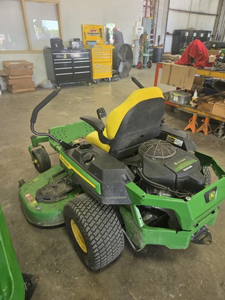 Photo of 2025 John Deere Z330R