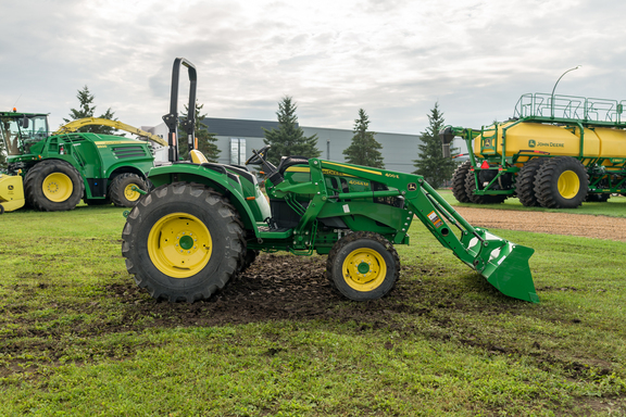 Used 2024 John Deere 4044M Compact Utility Tractors at Horizon Ag & Turf in Westlock, AB - Photo2