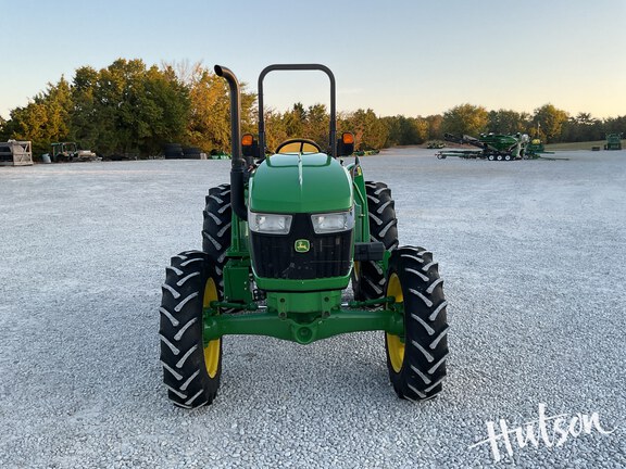 Photo of 2024 John Deere 5060E