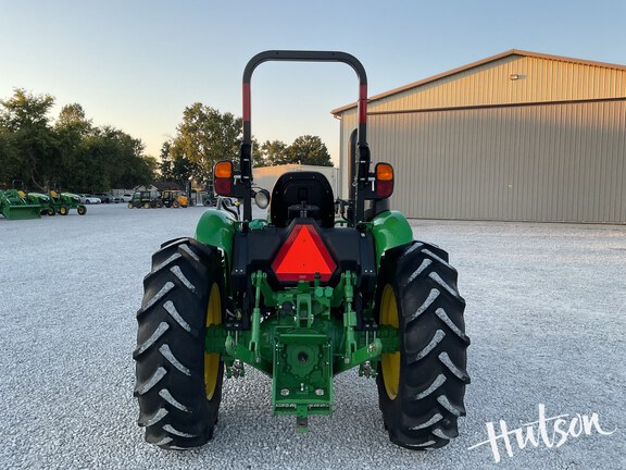Photo of 2024 John Deere 5060E