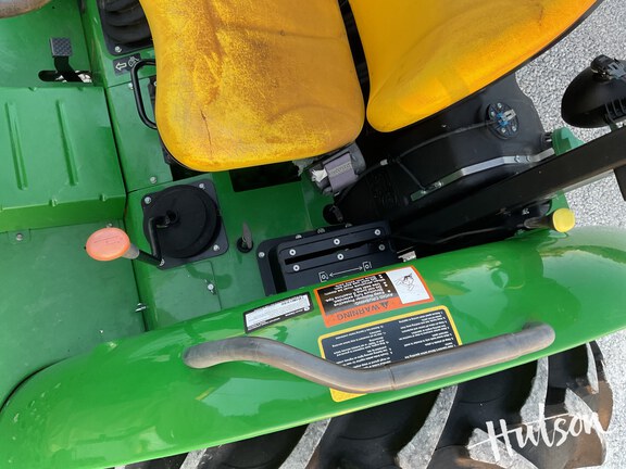 Photo of 2024 John Deere 5060E