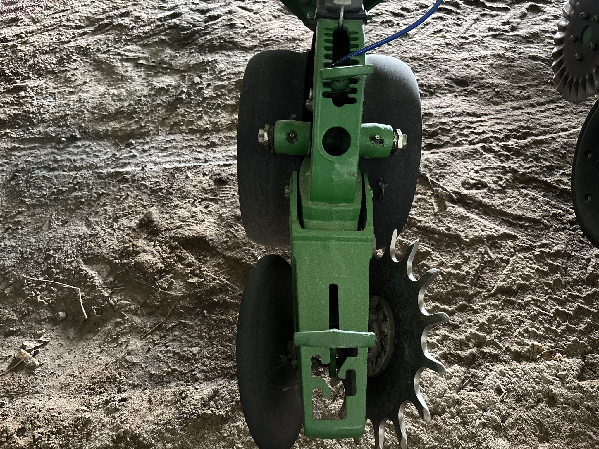 Used 2012 John Deere 1770NT CCS Planters: Drawn at Koenig Equipment in Anna, OH - PhotoXL5