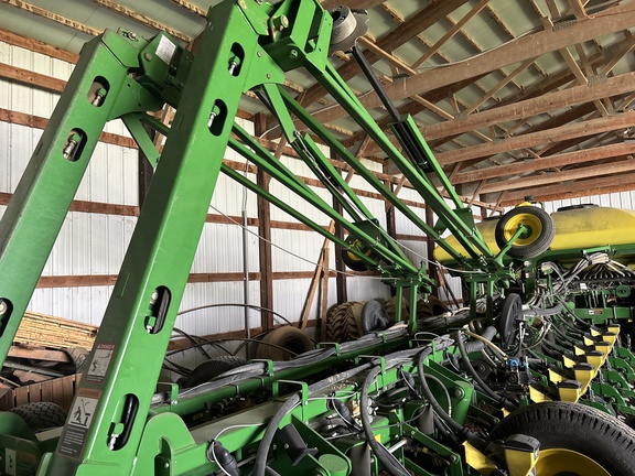 Used 2012 John Deere 1770NT CCS Planters: Drawn at Koenig Equipment in Anna, OH - Photo13