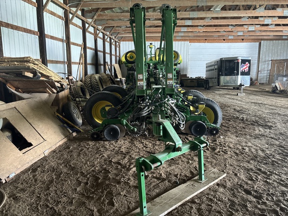 Used 2012 John Deere 1770NT CCS Planters: Drawn at Koenig Equipment in Anna, OH - Photo3