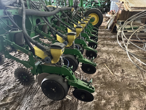 Used 2012 John Deere 1770NT CCS Planters: Drawn at Koenig Equipment in Anna, OH - Photo7