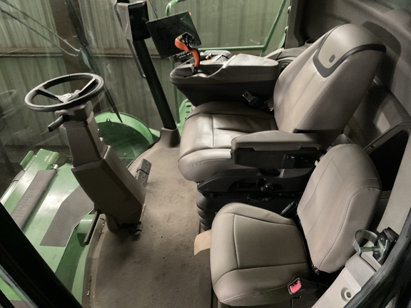 2025 John Deere X9 1100 - Photo16