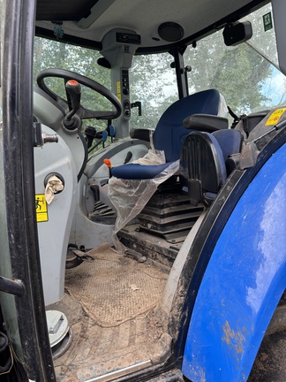 Used 2021 New Holland PowerStar 75 Utility Tractors at Koenig Equipment in Knightstown, IN - Photo4