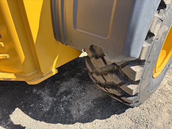2023 John Deere 444 P