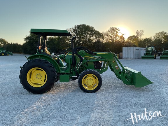 Photo of 2022 John Deere 5065E