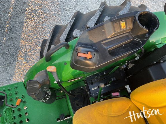 Photo of 2022 John Deere 5065E