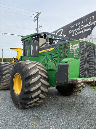 2021 John Deere 843L-II