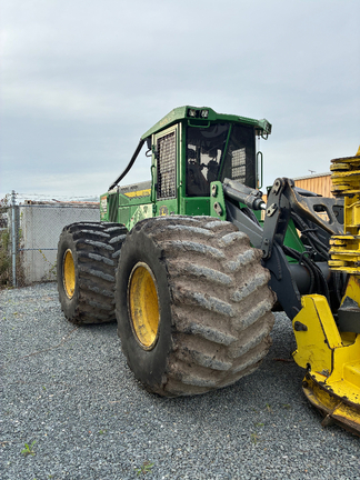 2021 John Deere 843L-II