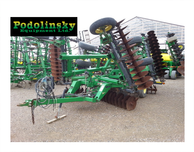 2004 John Deere 637 Disks