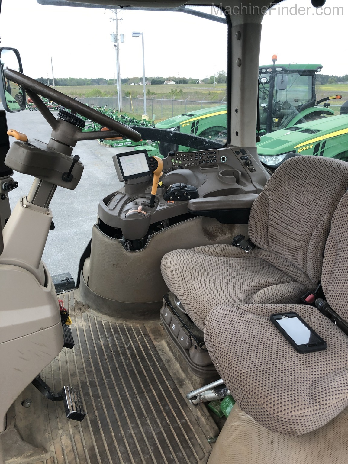 2012 John Deere 7215R Image 3