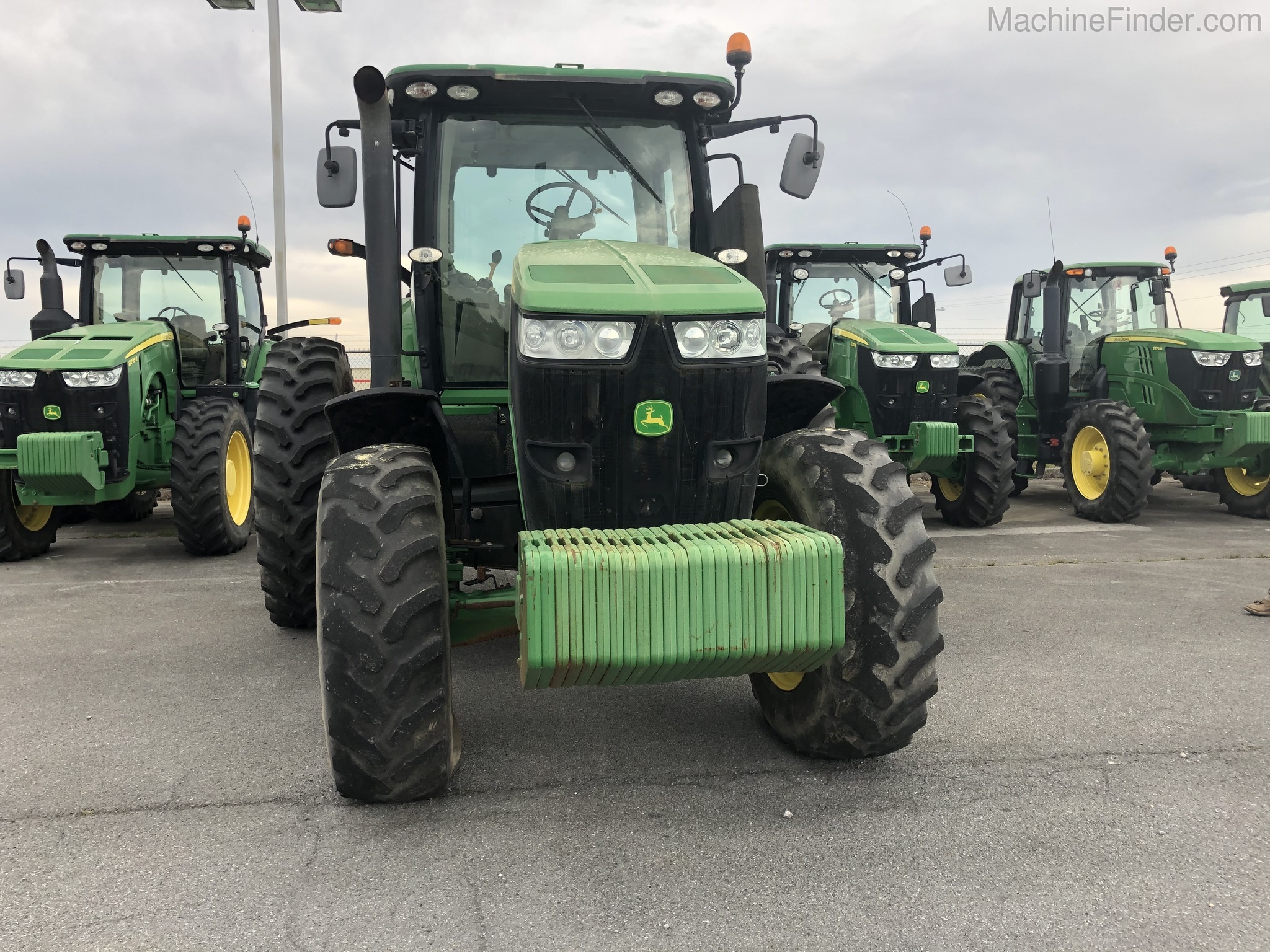 2012 John Deere 7215R Image 5