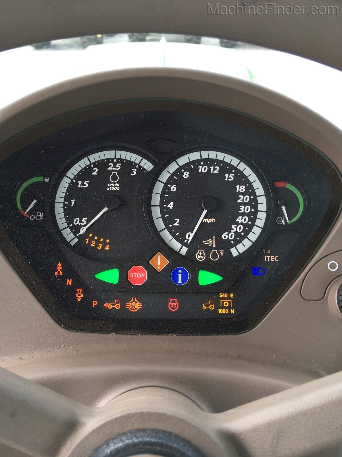 2014 John Deere 6125R Image 8