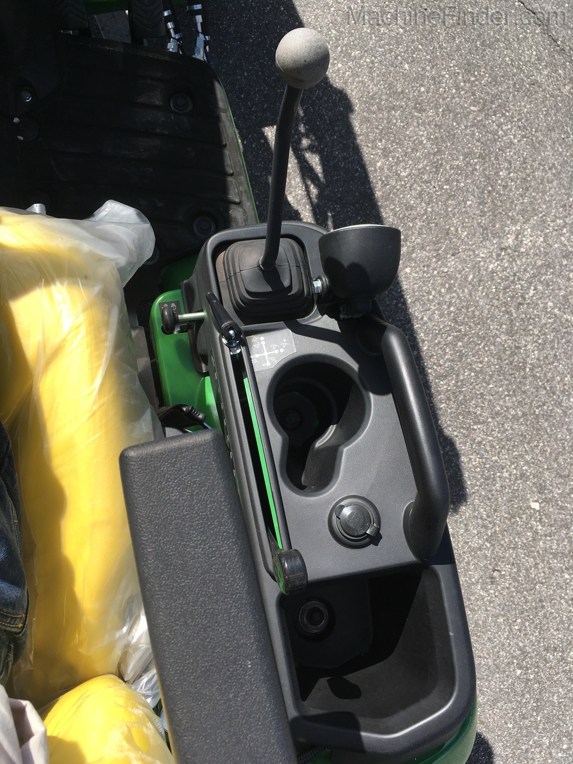 2020 John Deere 1025R Image 7