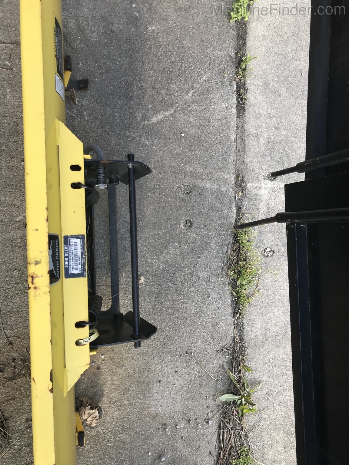 2000 John Deere 54 Image 2