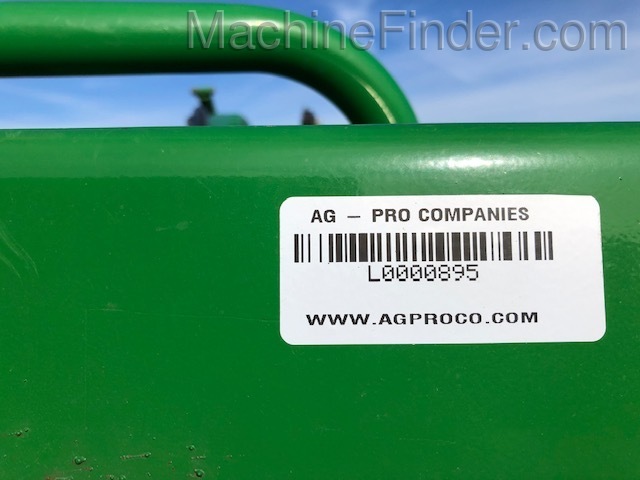 2007 John Deere 635F Image 4