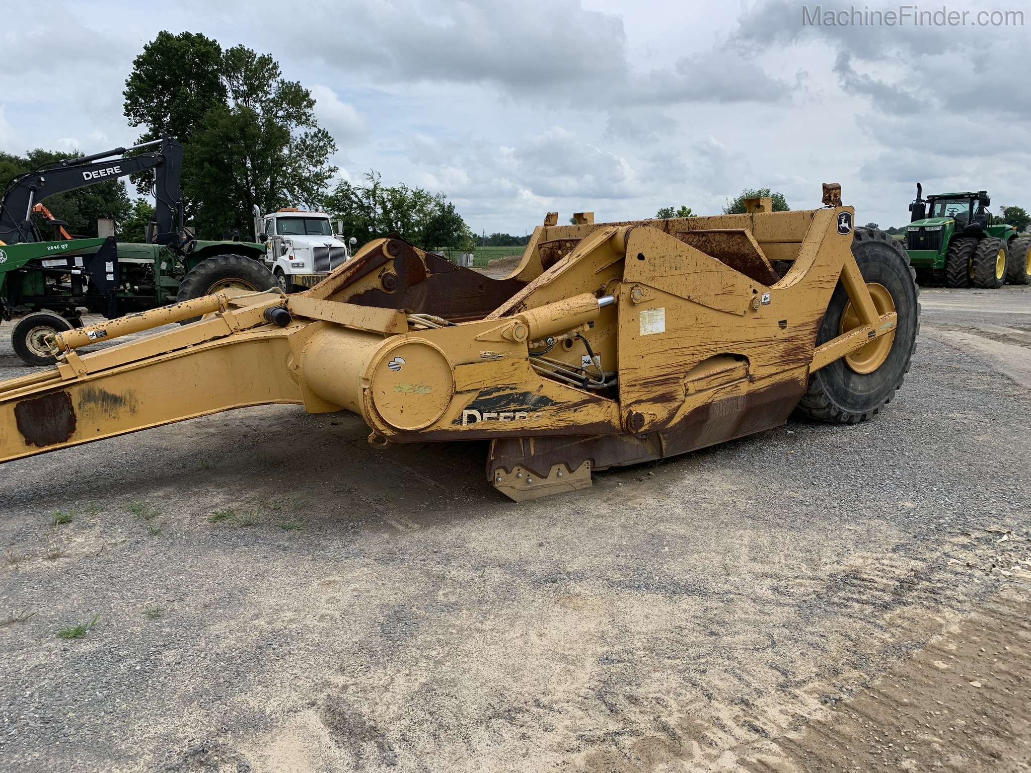 2013 John Deere 2112E Image 5