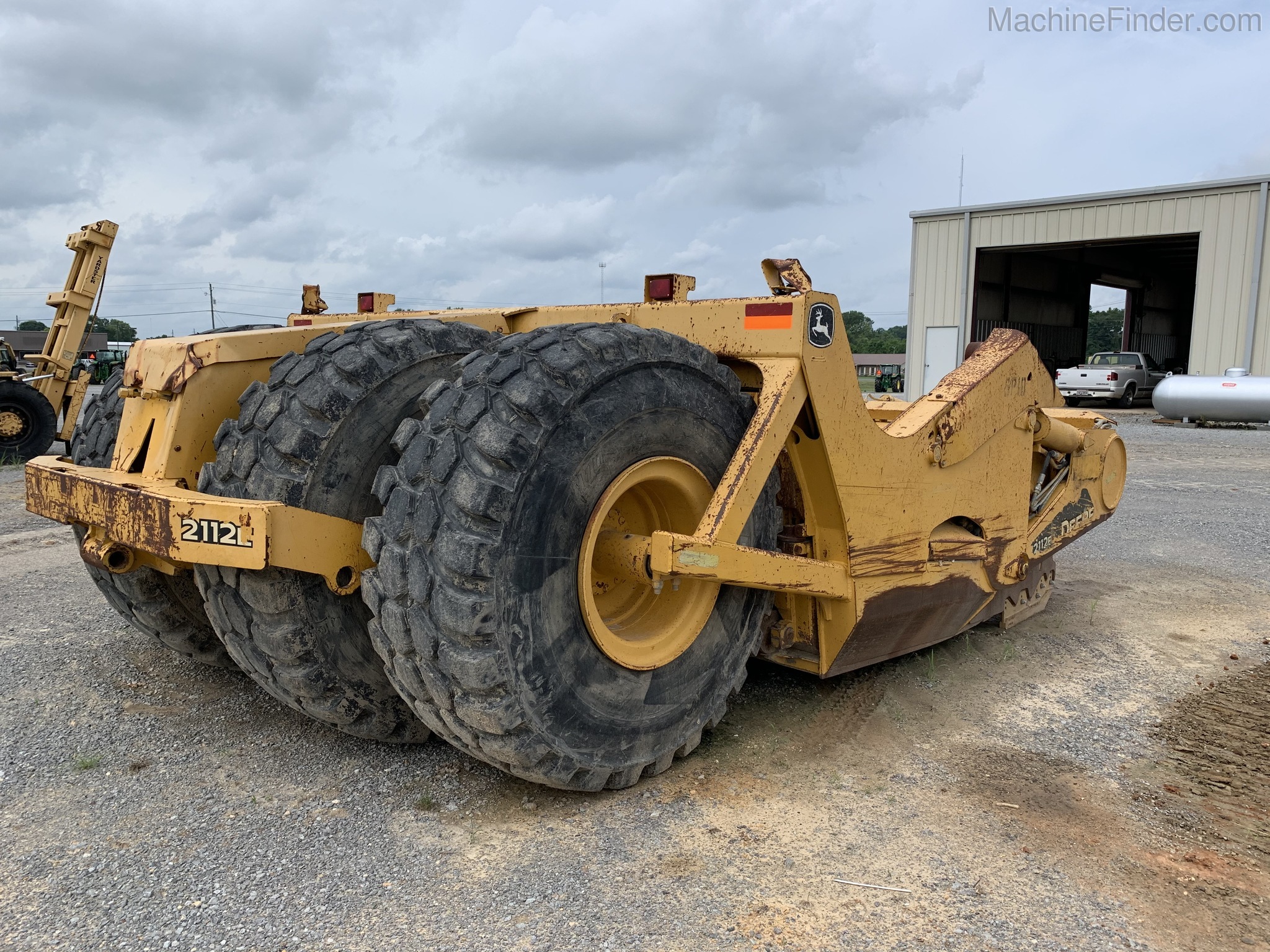 2013 John Deere 2112E Image 9