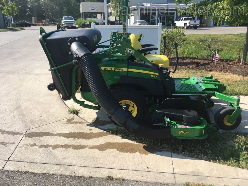 2014 John Deere 997 Image 1