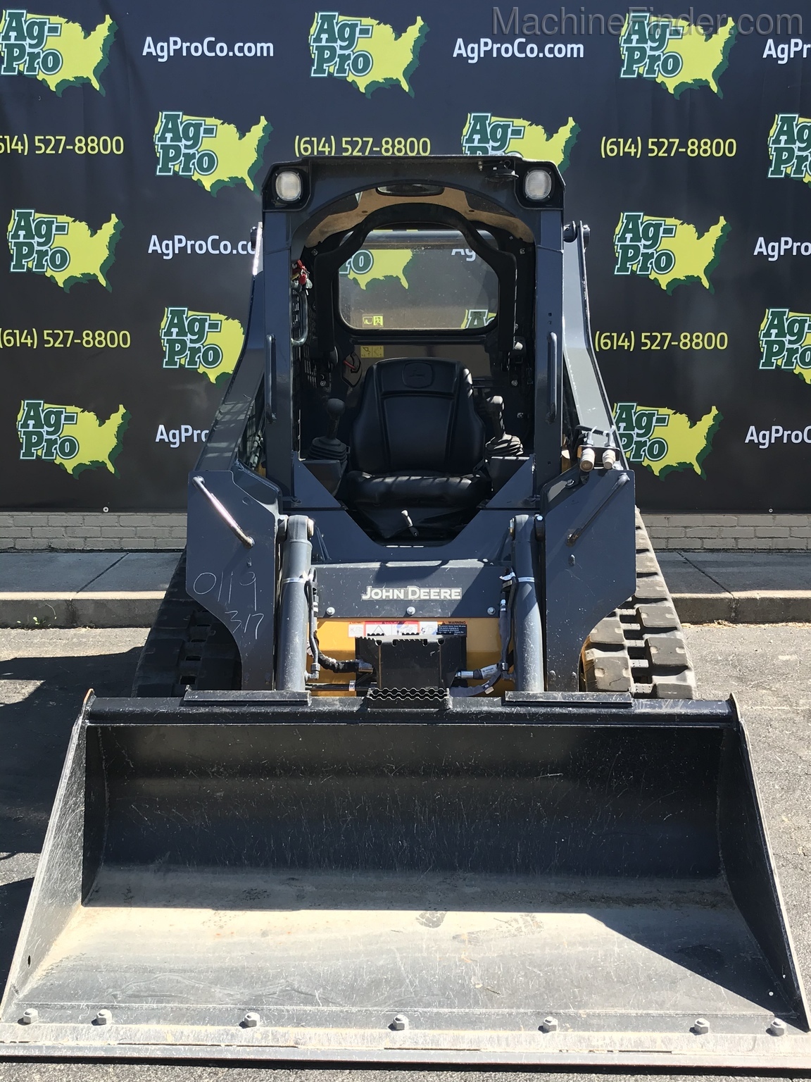 2019 John Deere 317G Image 4