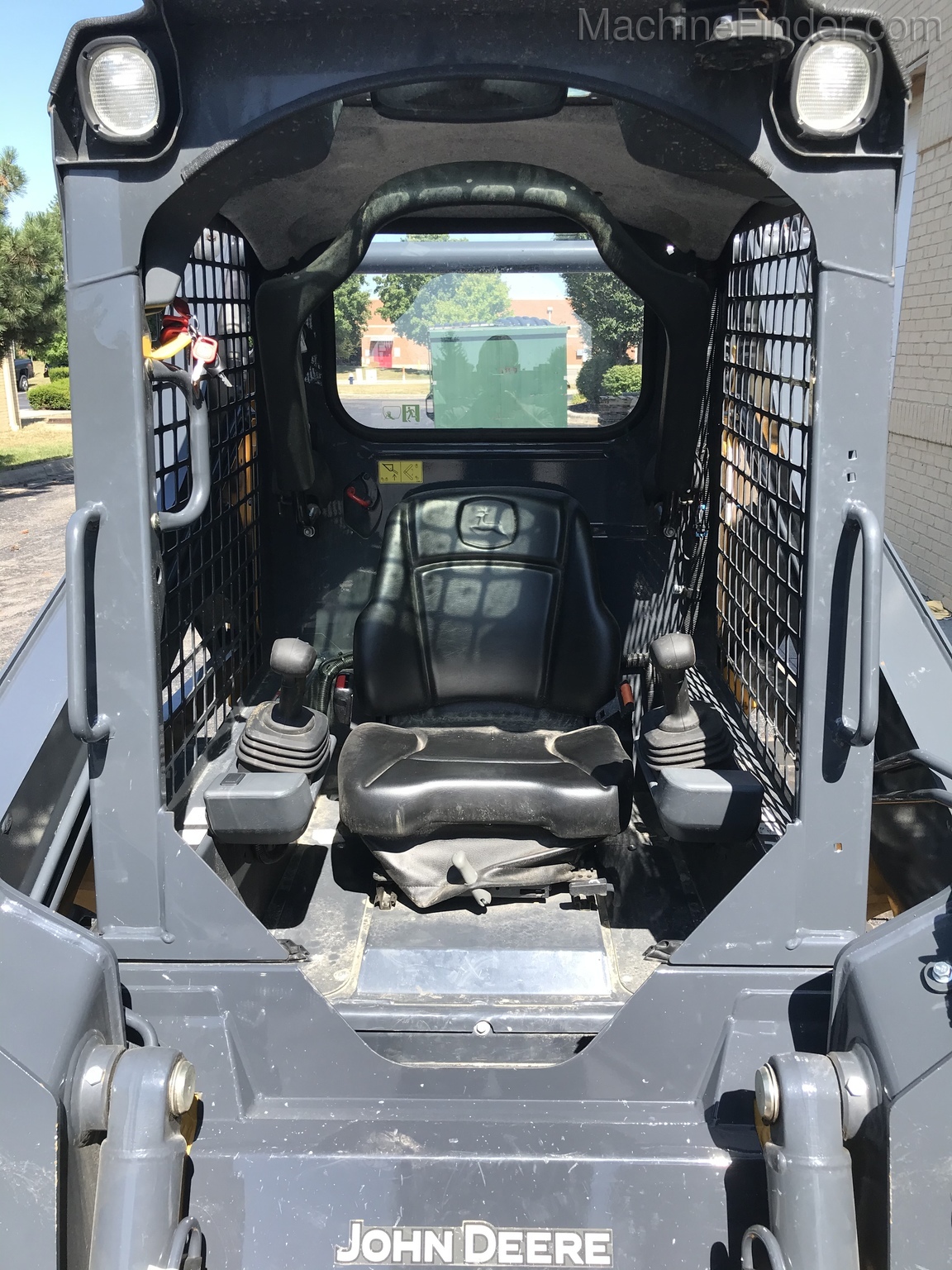 2019 John Deere 317G Image 3