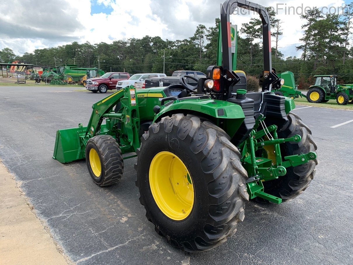 2021 John Deere 4052M Heavy Duty Image 4