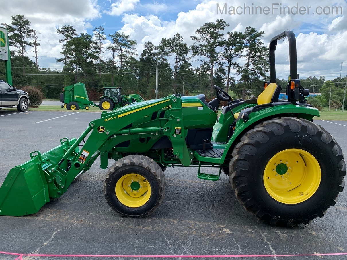 2021 John Deere 4052M Heavy Duty Image 5