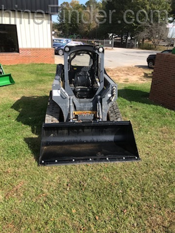 2015 John Deere 319E Image 2