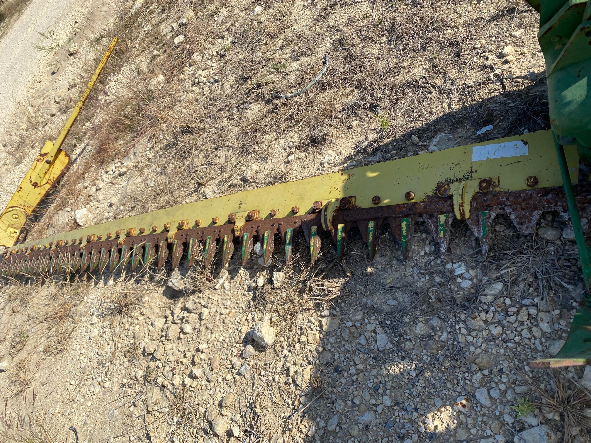 John Deere 350 Image 3